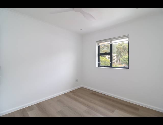 3 BEDROOM TOWNHOUSE TO LET IN HOUT BAY CENTRAL